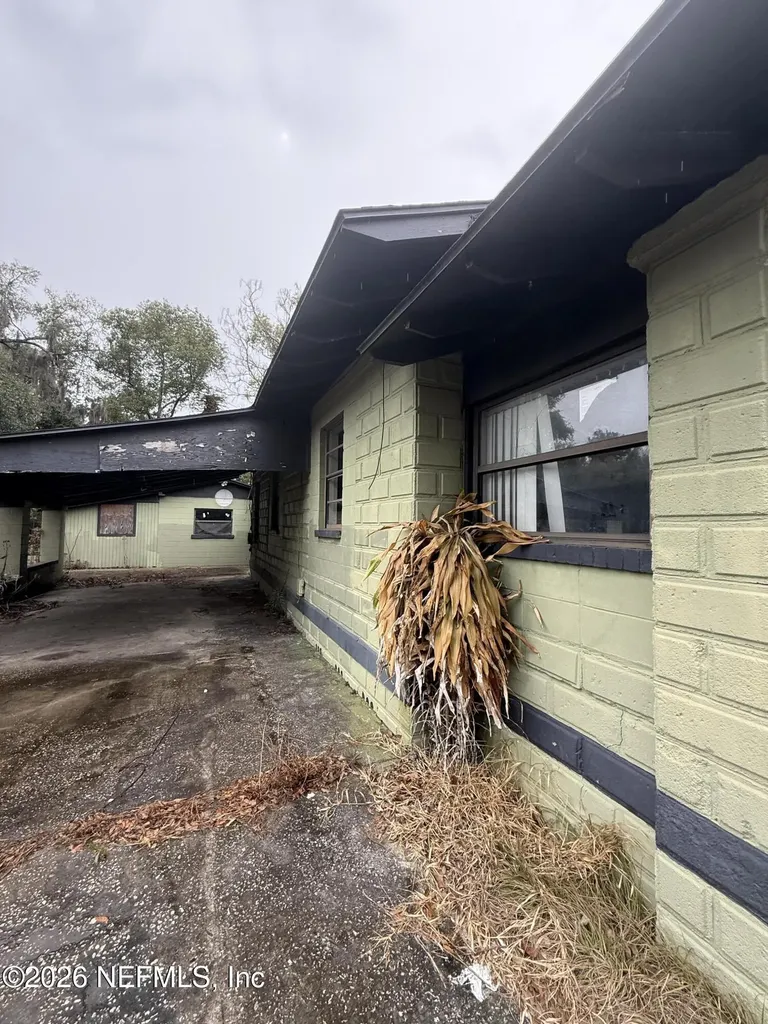 2576 Lewis Street Jacksonville FL 32204