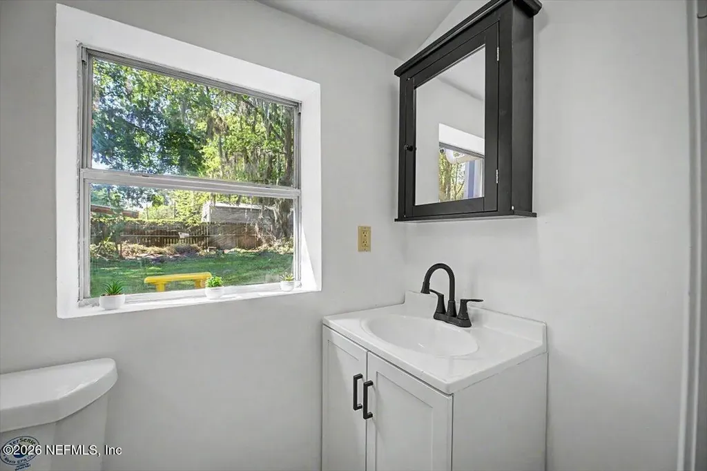 2520 Larsen Road Jacksonville FL 32207