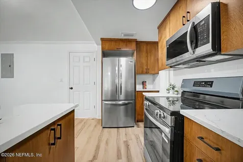 2520 Larsen Road Jacksonville FL 32207