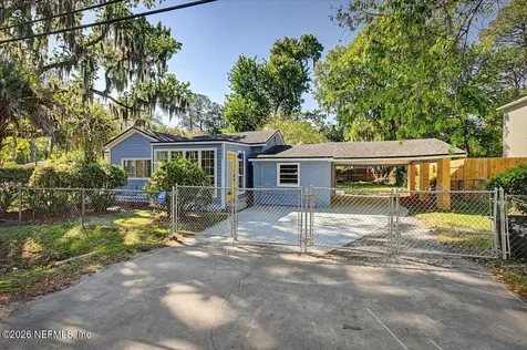 2520 Larsen Road Jacksonville FL 32207