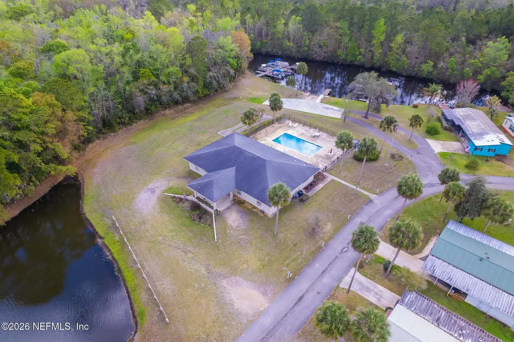 143 Bayou Drive Satsuma FL 32189