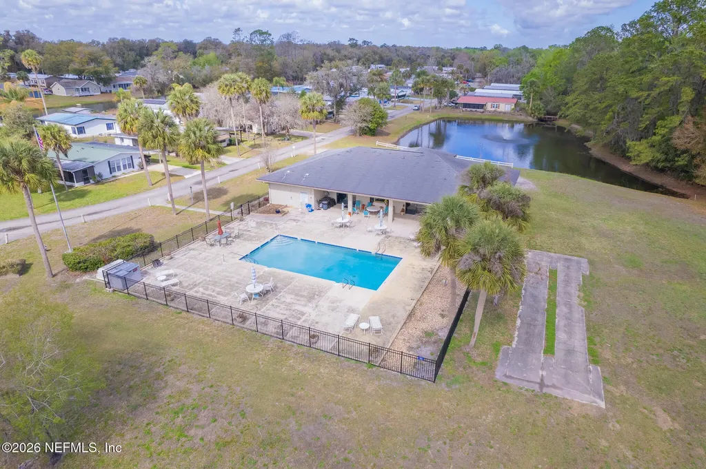 143 Bayou Drive Satsuma FL 32189