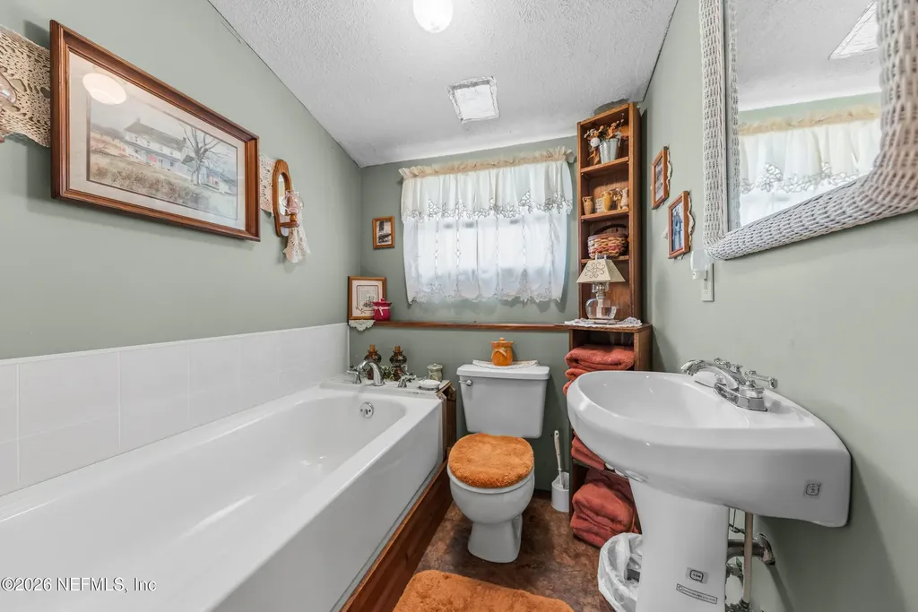 4945 Us Highway 17 Green Cove Springs FL 32043