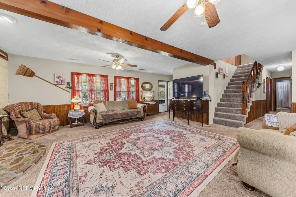4945 Us Highway 17 Green Cove Springs FL 32043
