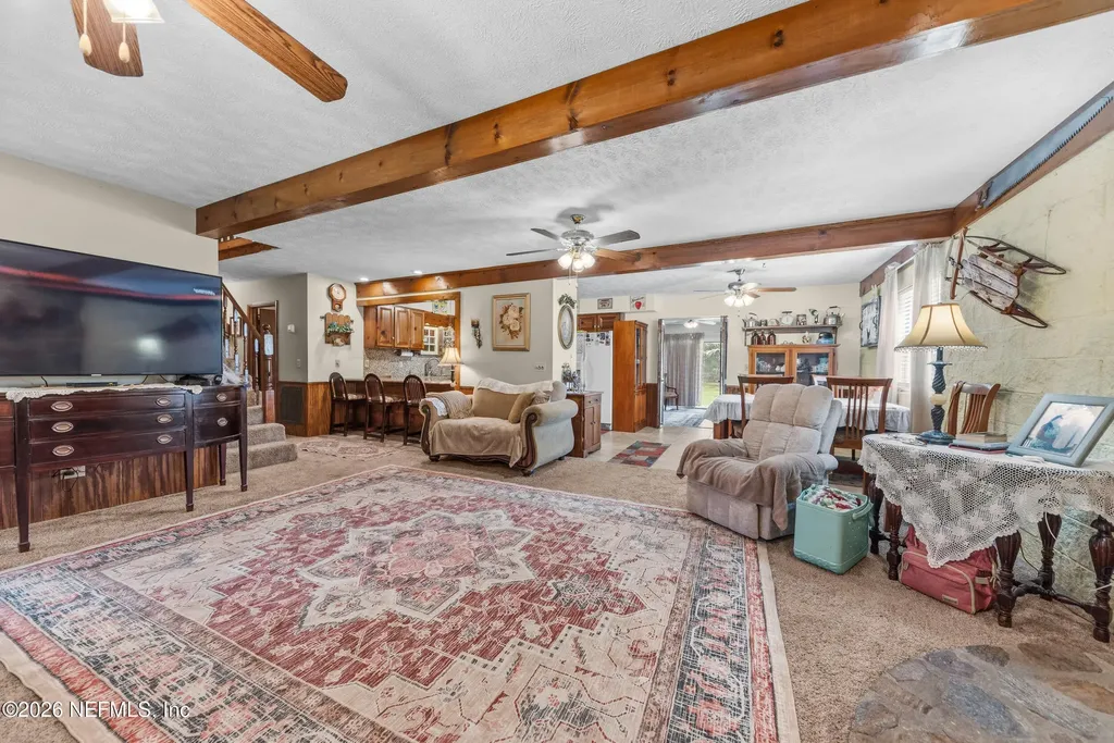 4945 Us Highway 17 Green Cove Springs FL 32043