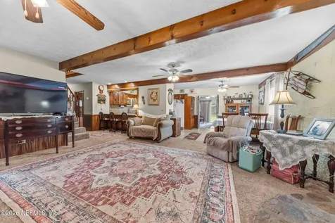 4945 Us Highway 17 Green Cove Springs FL 32043