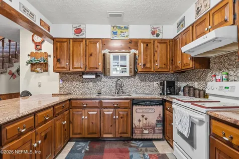 4945 Us Highway 17 Green Cove Springs FL 32043