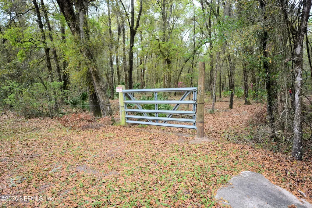 707 Hillsborough Avenue Florahome FL 32140