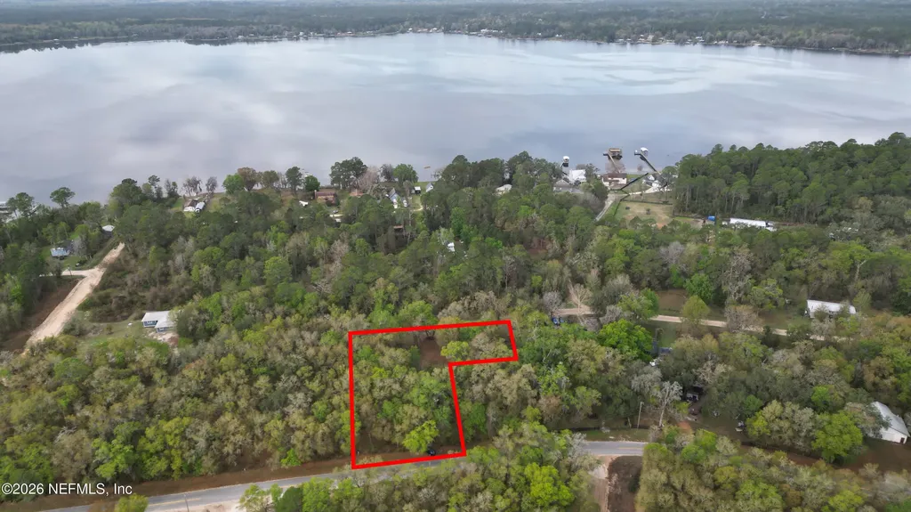 707 Hillsborough Avenue Florahome FL 32140