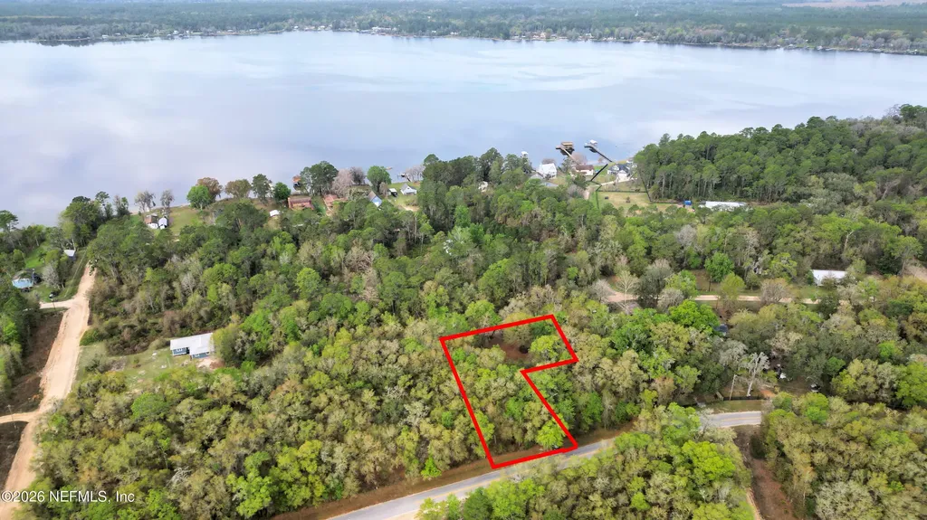 707 Hillsborough Avenue Florahome FL 32140