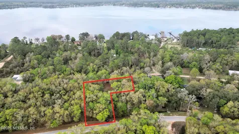 707 Hillsborough Avenue Florahome FL 32140