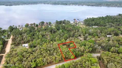 707 Hillsborough Avenue Florahome FL 32140