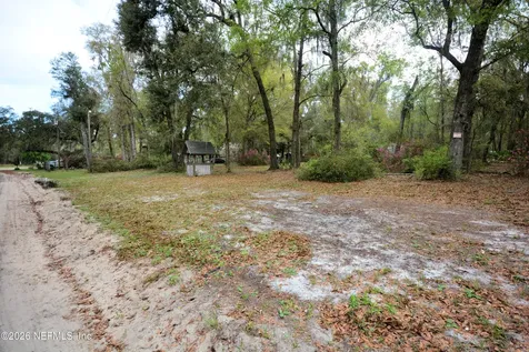 707 Hillsborough Avenue Florahome FL 32140