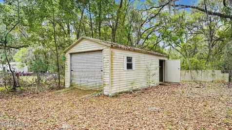 808 County Road 20a Hawthorne FL 32640