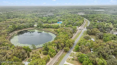 808 County Road 20a Hawthorne FL 32640