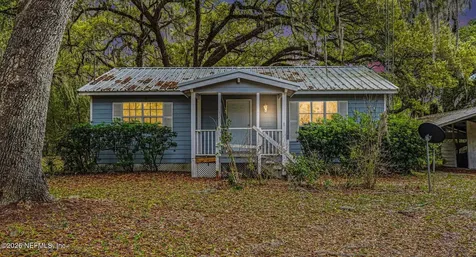 808 County Road 20a Hawthorne FL 32640