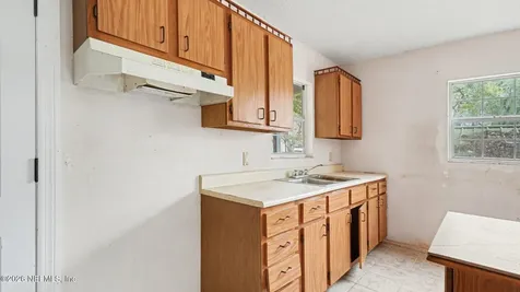 808 County Road 20a Hawthorne FL 32640