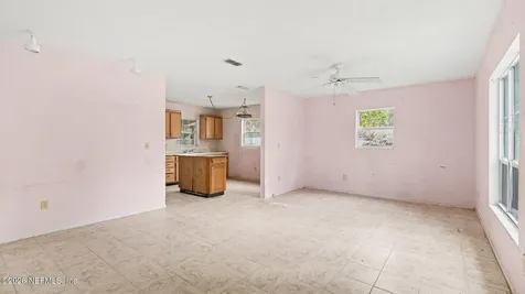 808 County Road 20a Hawthorne FL 32640