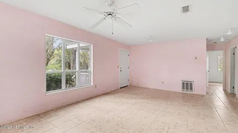 808 County Road 20a Hawthorne FL 32640