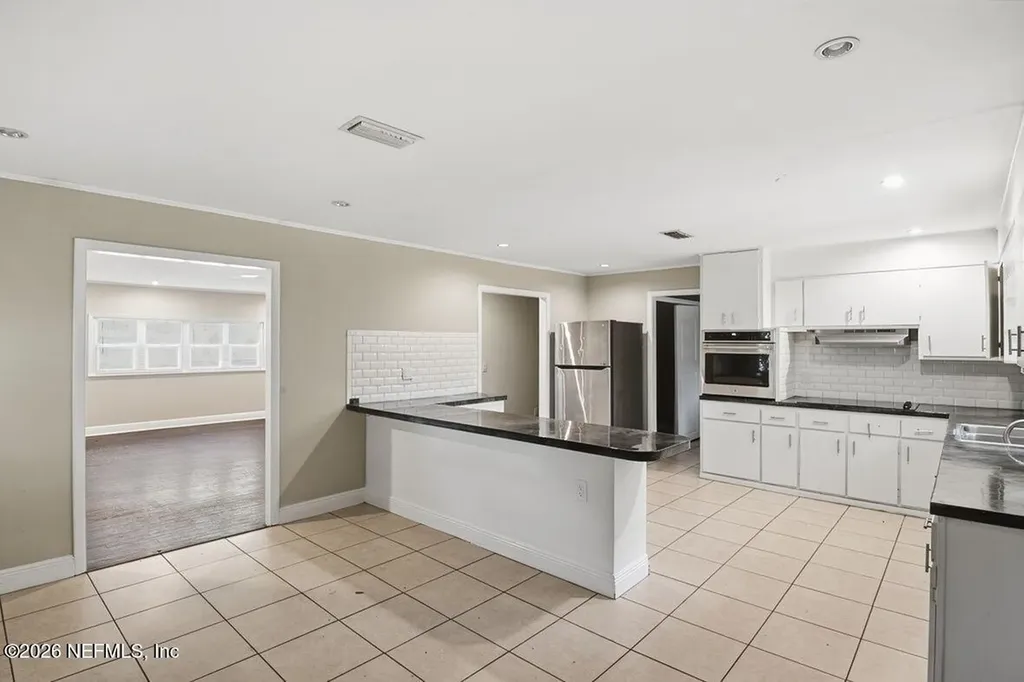 8040 Hammond Boulevard Jacksonville FL 32220