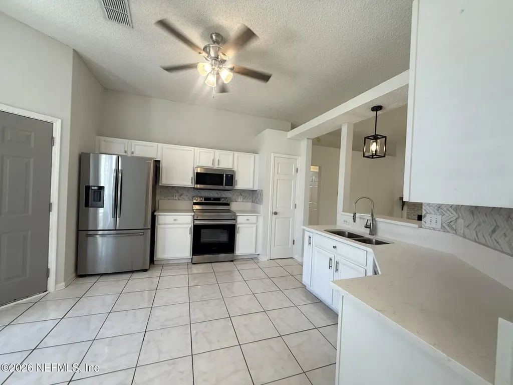 913 Mackinaw Trail St. Augustine FL 32092