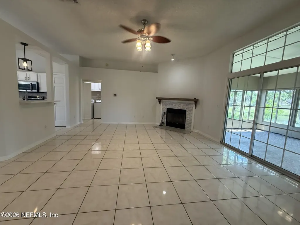 913 Mackinaw Trail St. Augustine FL 32092