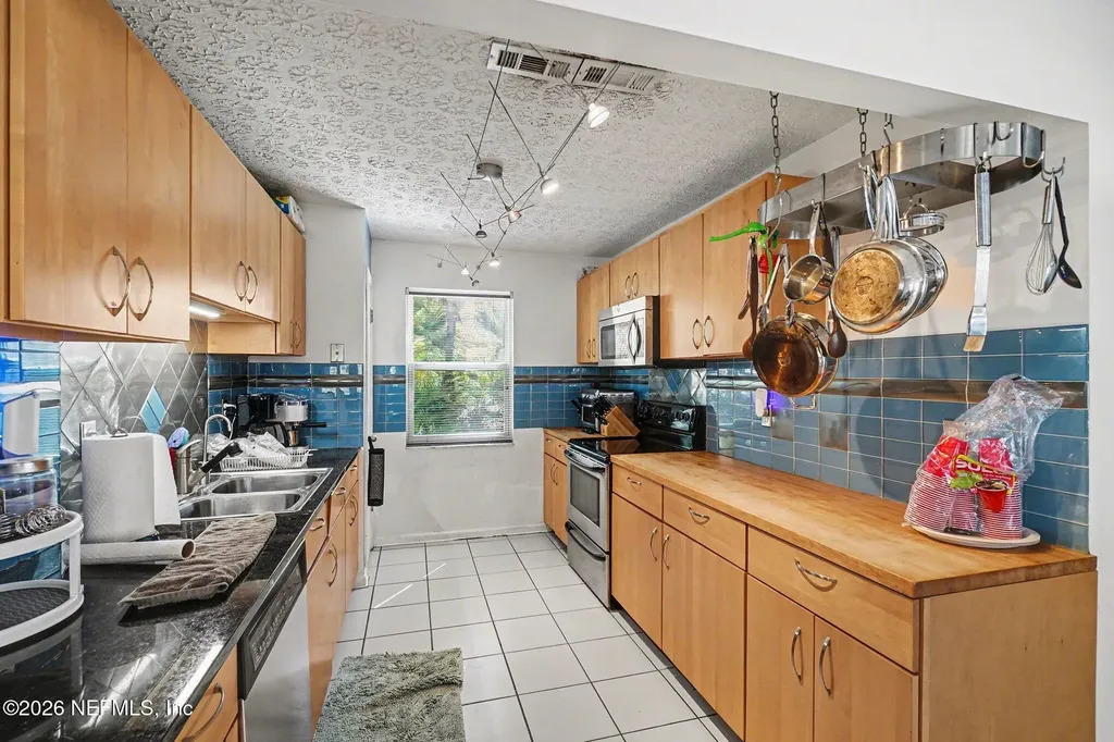 4258 Seabreeze Drive Jacksonville FL 32250