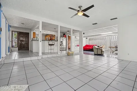 4258 Seabreeze Drive Jacksonville FL 32250