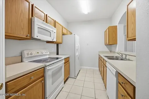 7990 Baymeadows Road E Jacksonville FL 32256