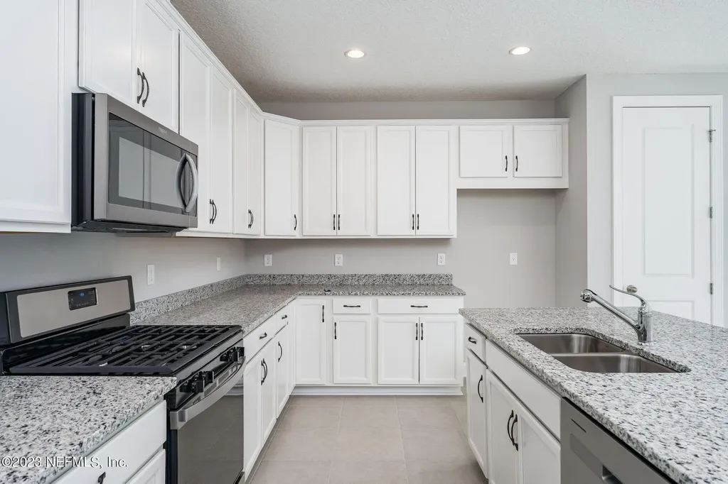 45 Cool Springs Avenue Ponte Vedra FL 32081