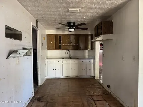 2560 Robert Street Jacksonville FL 32209