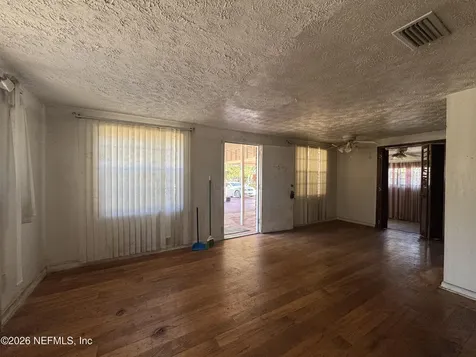 2560 Robert Street Jacksonville FL 32209