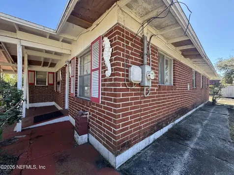 2560 Robert Street Jacksonville FL 32209
