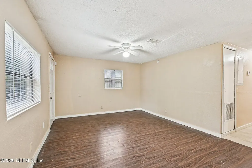 3219 Thomas Street Jacksonville FL 32254