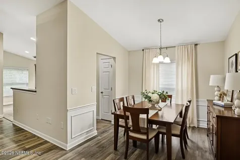 9122 Honeybee Lane Jacksonville FL 32256