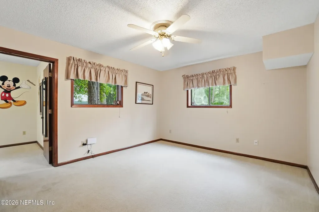 12852 Longview Drive W Jacksonville FL 32223