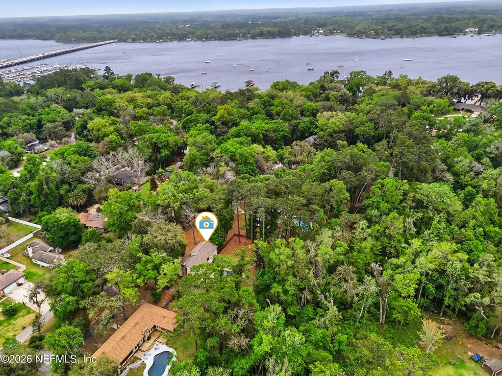 12852 Longview Drive W Jacksonville FL 32223
