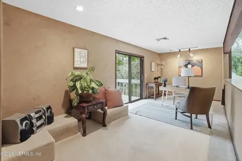 12852 Longview Drive W Jacksonville FL 32223