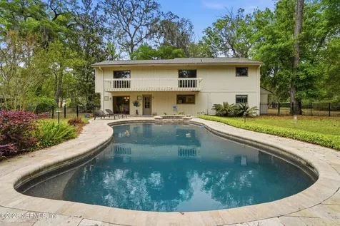 12852 Longview Drive W Jacksonville FL 32223