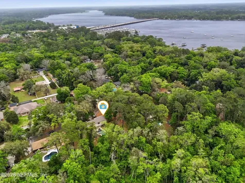 12852 Longview Drive W Jacksonville FL 32223