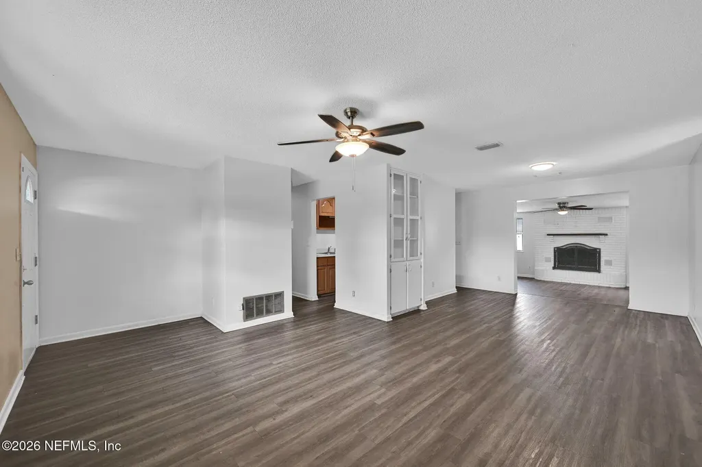 1187 Pecan Cove Jacksonville FL 32221
