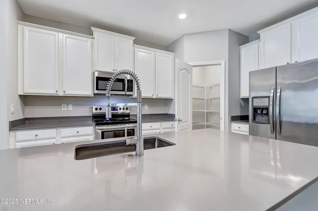 10167 Pavnes Creek Drive Jacksonville FL 32222