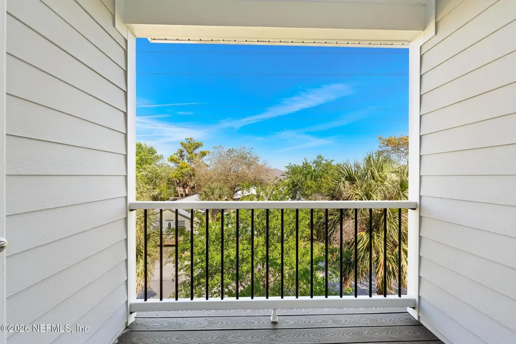 128 S 10th Street Jacksonville Beach FL 32250