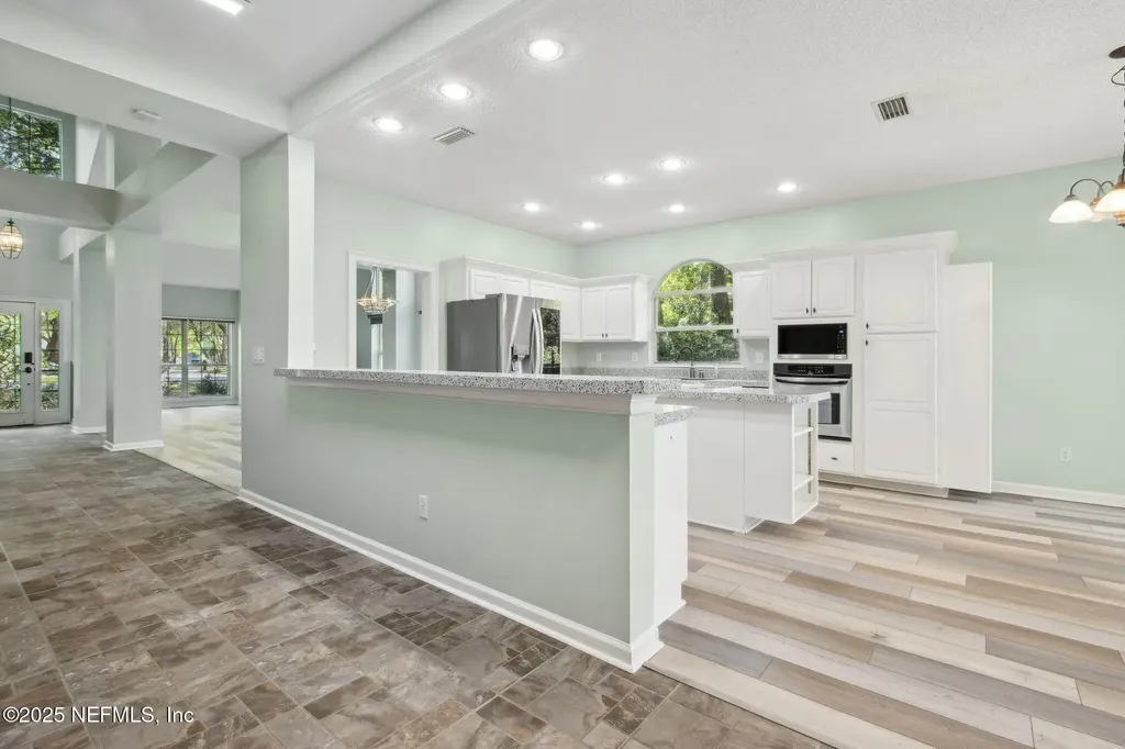 1856 Colonial Drive Green Cove Springs FL 32043