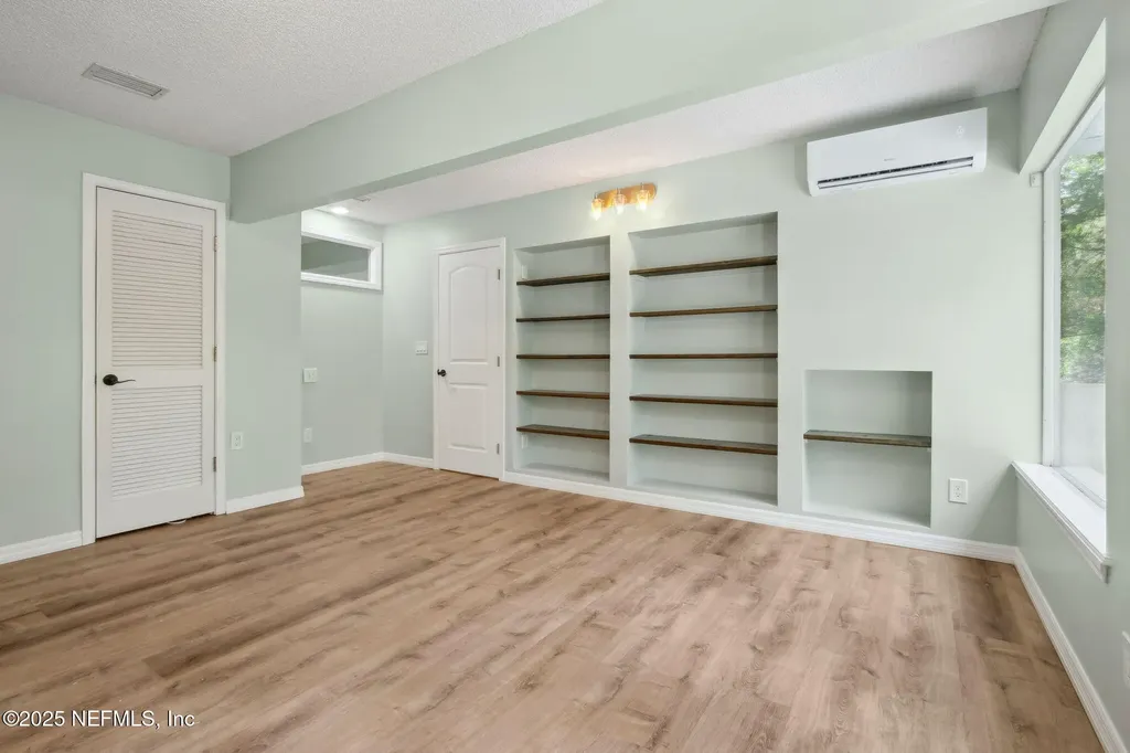 1856 Colonial Drive Green Cove Springs FL 32043