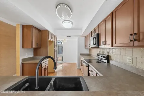 8118 Baymeadows Circle E Jacksonville FL 32256