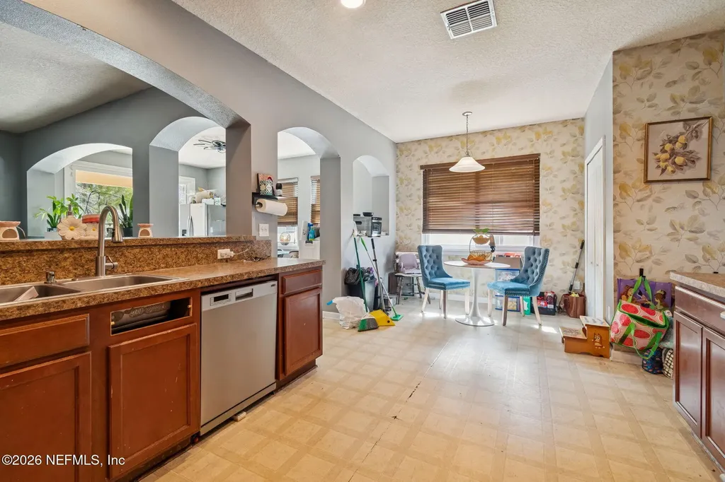 13687 Devan Lee Drive N Jacksonville FL 32226