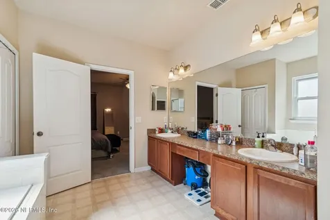 13687 Devan Lee Drive N Jacksonville FL 32226