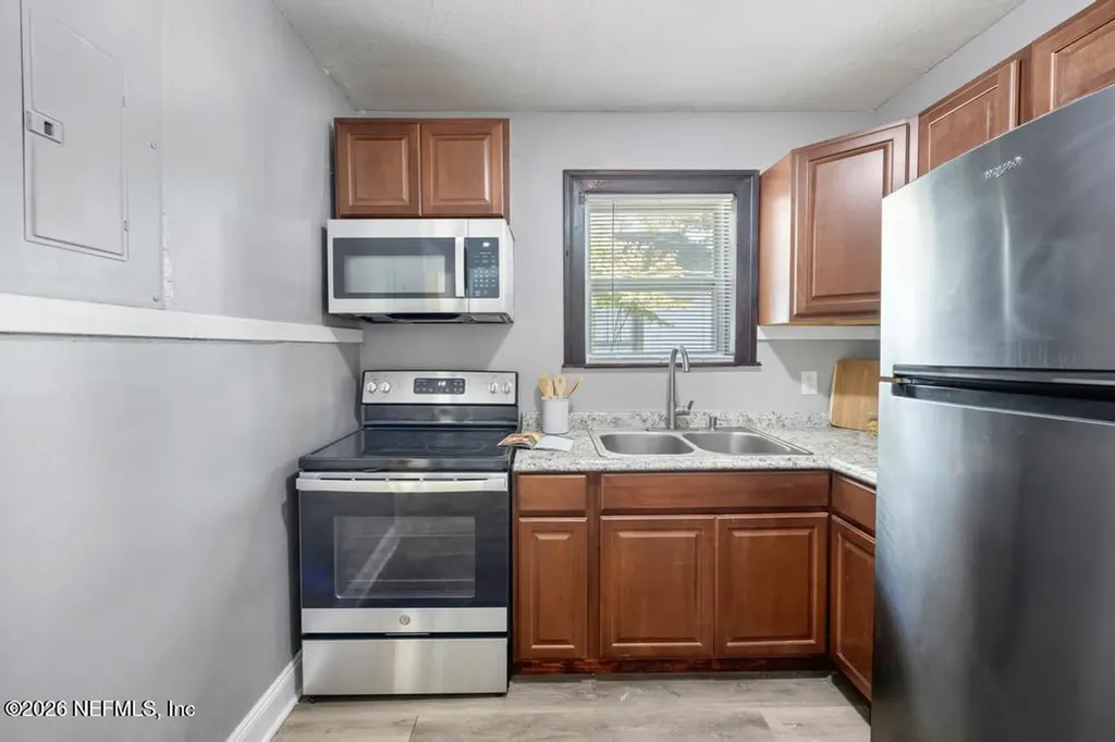 2550 Summit Street Jacksonville FL 32204