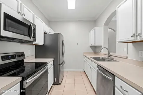 7990 Baymeadows Road E Jacksonville FL 32256